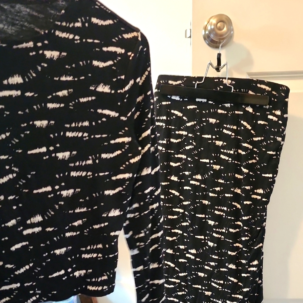 RVCA Monochrome Patterned Apparel